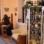 Alabastrom Panzio Es Etterem