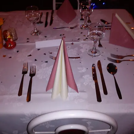 Bed & Breakfast Alabastrom Panzio Es Etterem