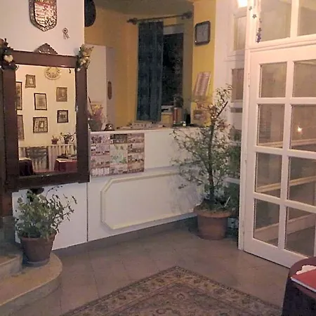 Bed & Breakfast Alabastrom Panzio Es Etterem Bogacs