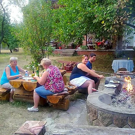 Alabastrom Panzio Es Etterem Bogács
