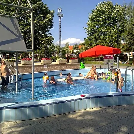 Alabastrom Panzio Es Etterem Bed & Breakfast Bogacs