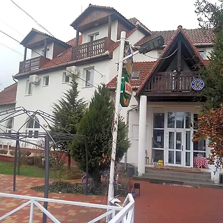 Alabastrom Panzio Es Etterem Bogács