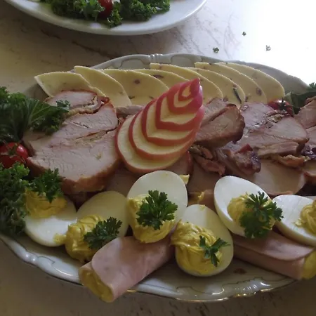 Alabastrom Panzio Es Etterem Bogács