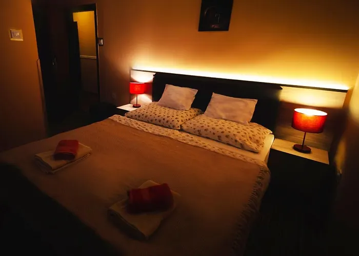 B&B Alabastrom Panzio Es Etterem Bogács