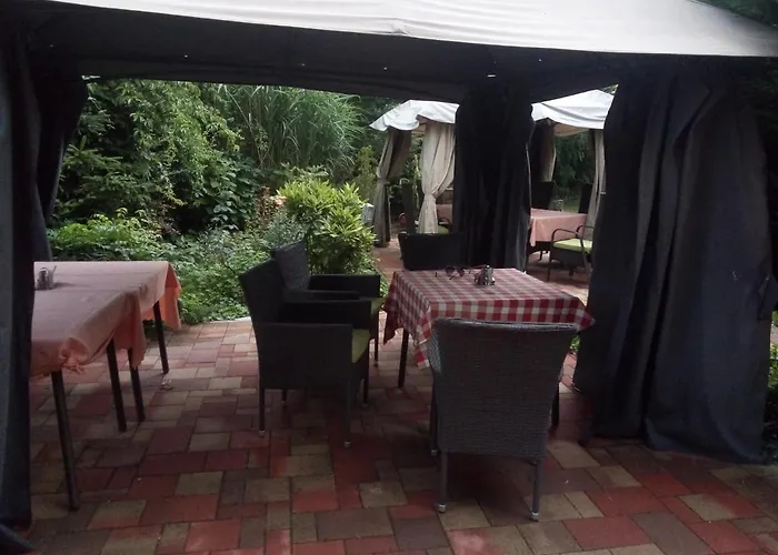 B&B Alabastrom Panzio Es Etterem Bogács