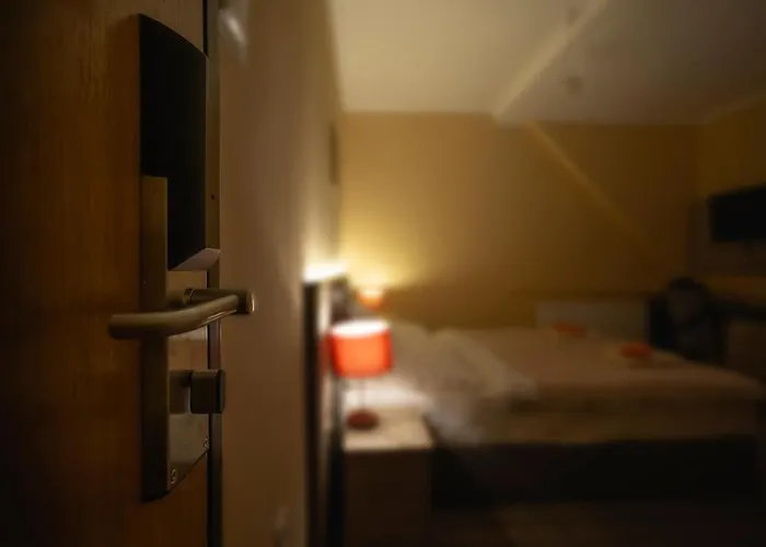B&B Alabastrom Panzio Es Etterem