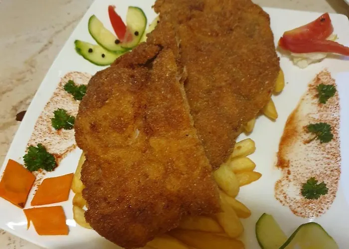 Alabastrom Panzio Es Etterem B&B
