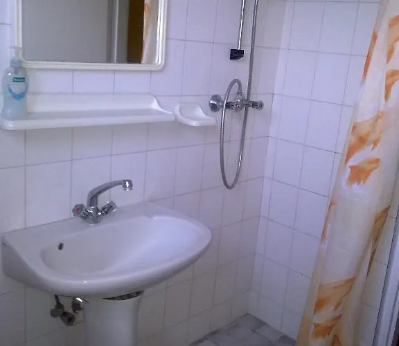 Alabastrom Panzio Es Etterem B&B Bogács