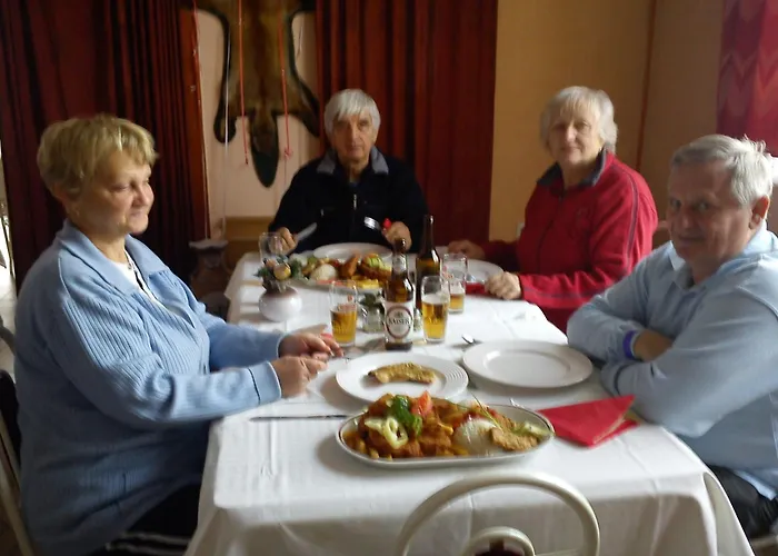 B&B Alabastrom Panzio Es Etterem Bogács